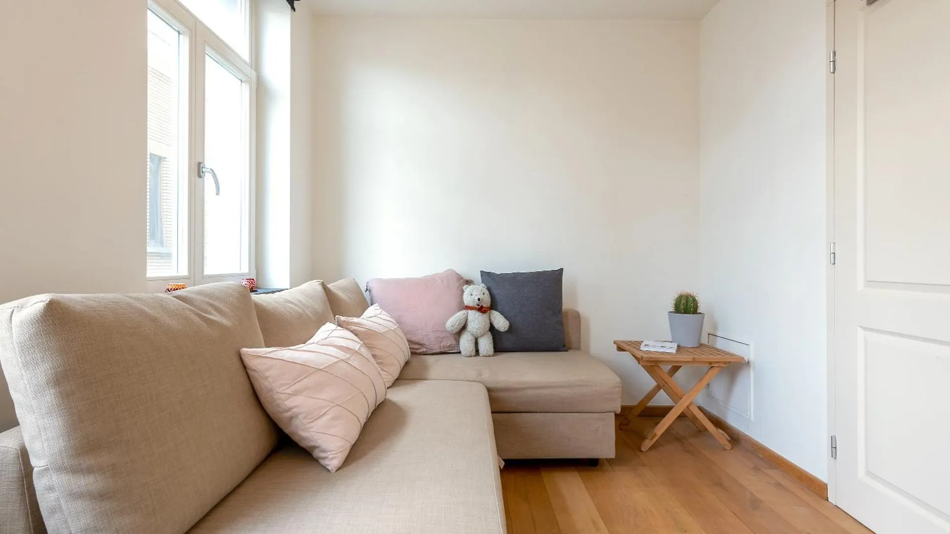 דירה בריסל St Catherine Duplex Residence